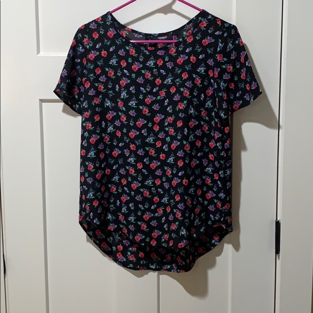 Light weight tee, black w/purple and pink